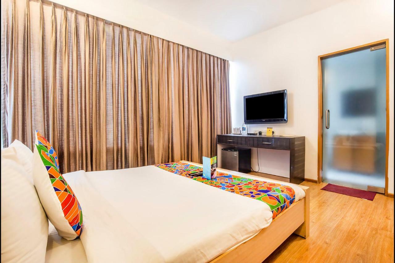 Fabhotel Raj Darbar Gurgaon Exterior foto